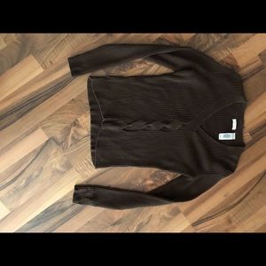 V-neck deep chocolate brown ribbed sweater